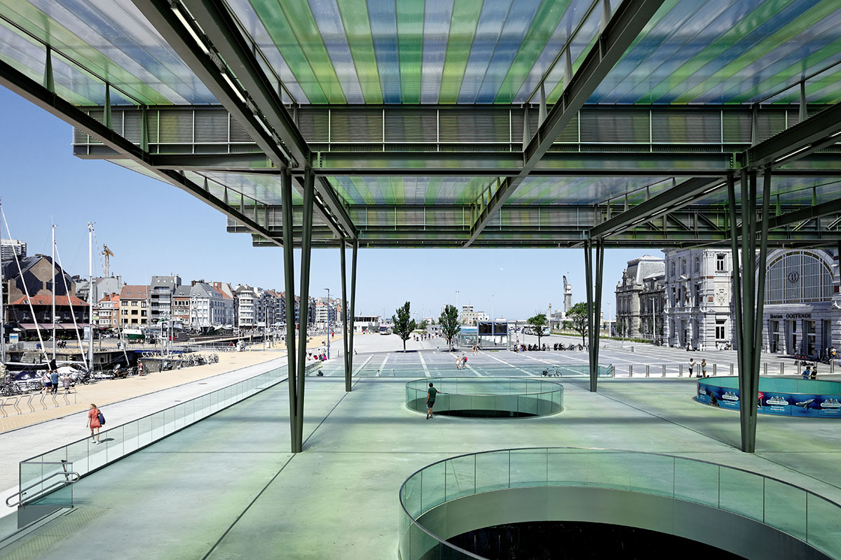 Dietmar Feichtinger Architectes creates large green canopy for Oostende station in Belgium