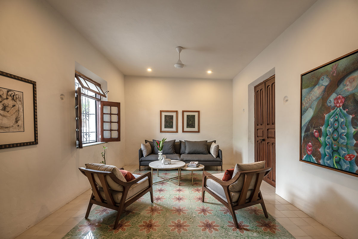 Taller Estilo Arquitectura completes low-lying Pitahaya House in Yucatán, Mexico 
