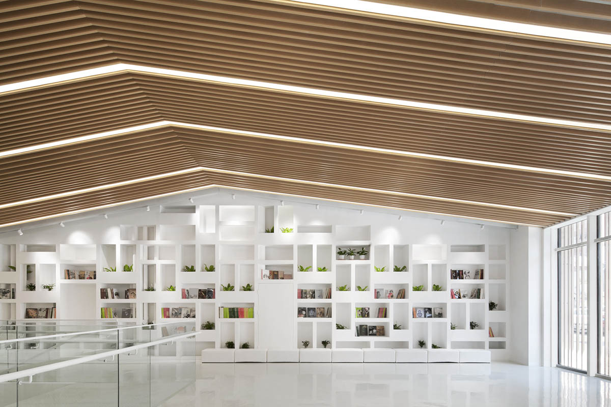 ARCHSTUDIO&rsquo;s new Children Education Institution features bamboo strips and white library wall