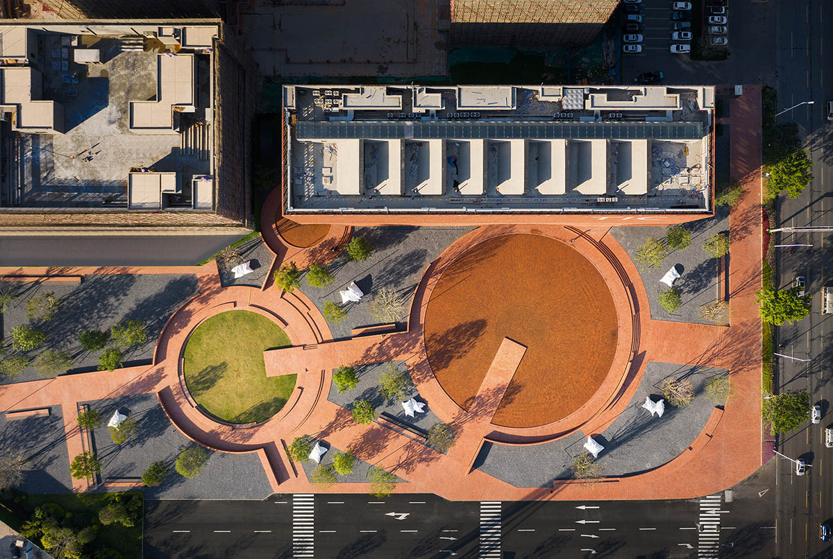DOMANI completes TIC Art Center with red ceramic brick in Foshan 