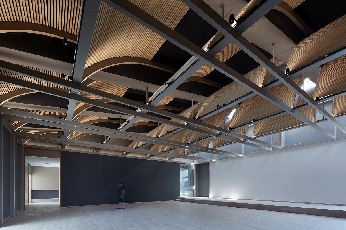 Fenghemuchen designed a club that expresses Beijing dwellers’ desire of a simple and slow lifestyle