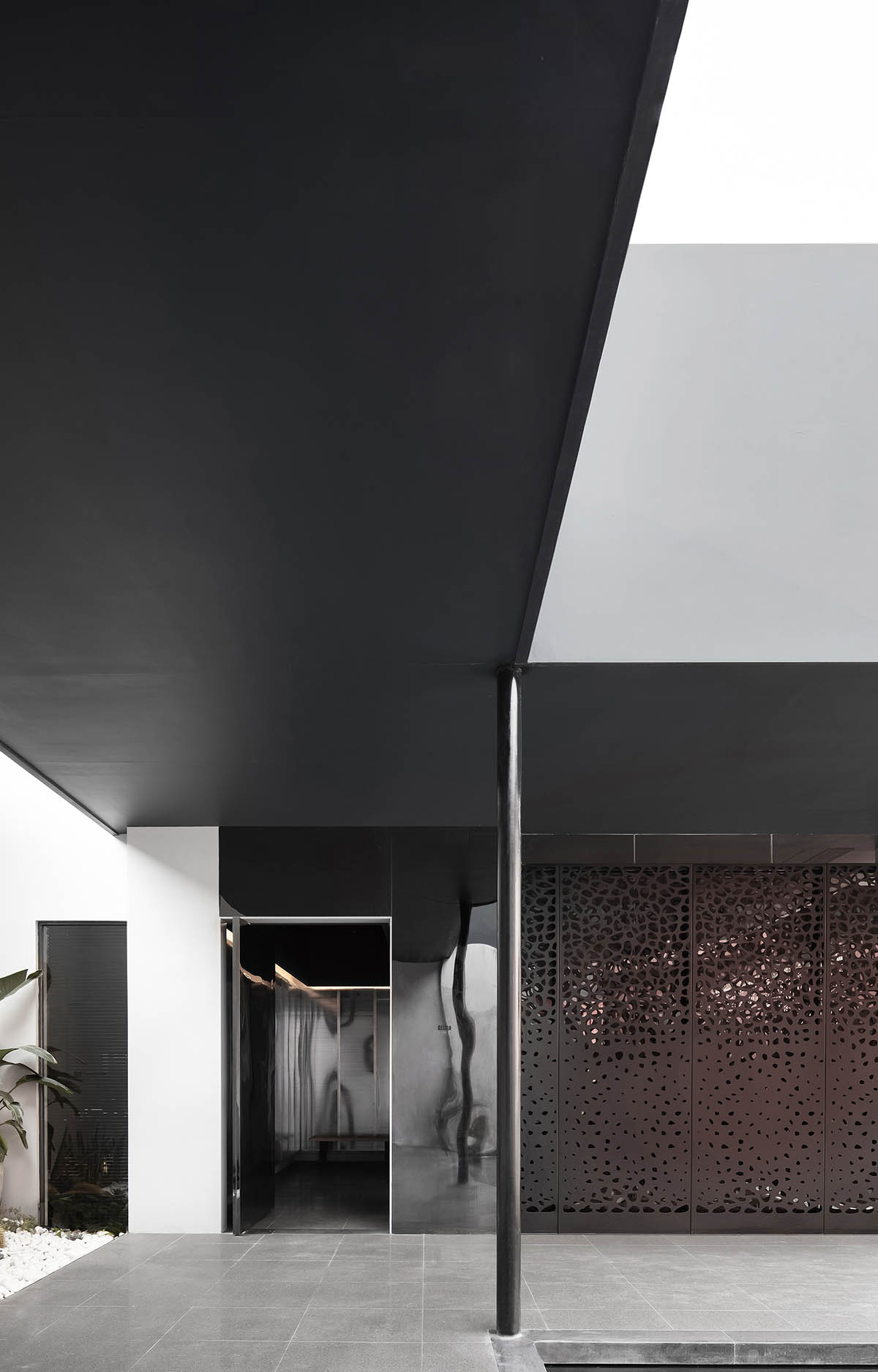 Masanori Designs completes interior design of Chengyuan Garment Office Building in China