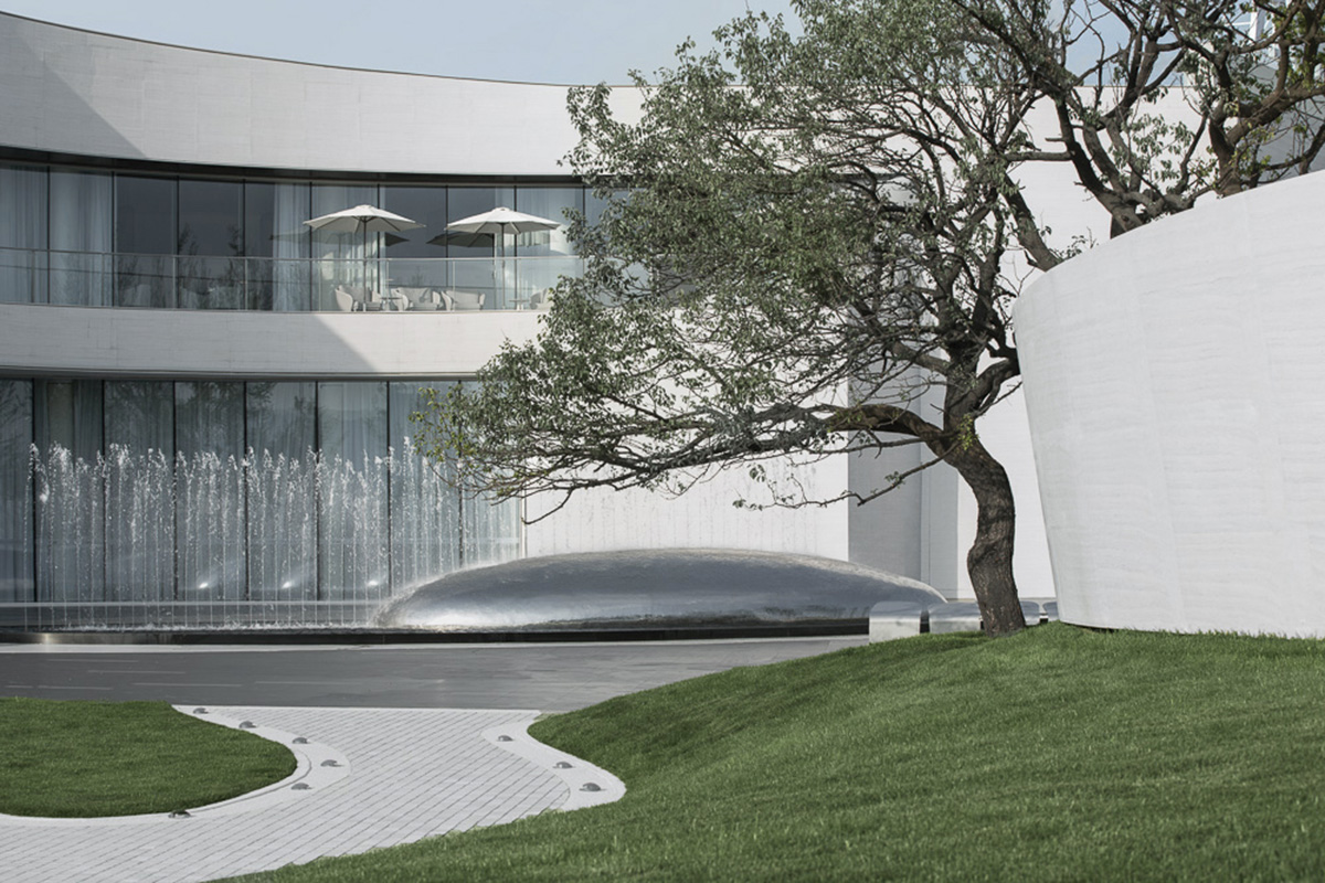 ONE-CU Interior Design Lab completes interiors of Xi'an Vanke - View Lake Sales Center in China