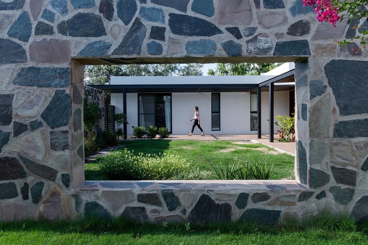 FLV Arquitectura completes GD House in Córdoba, Argentina