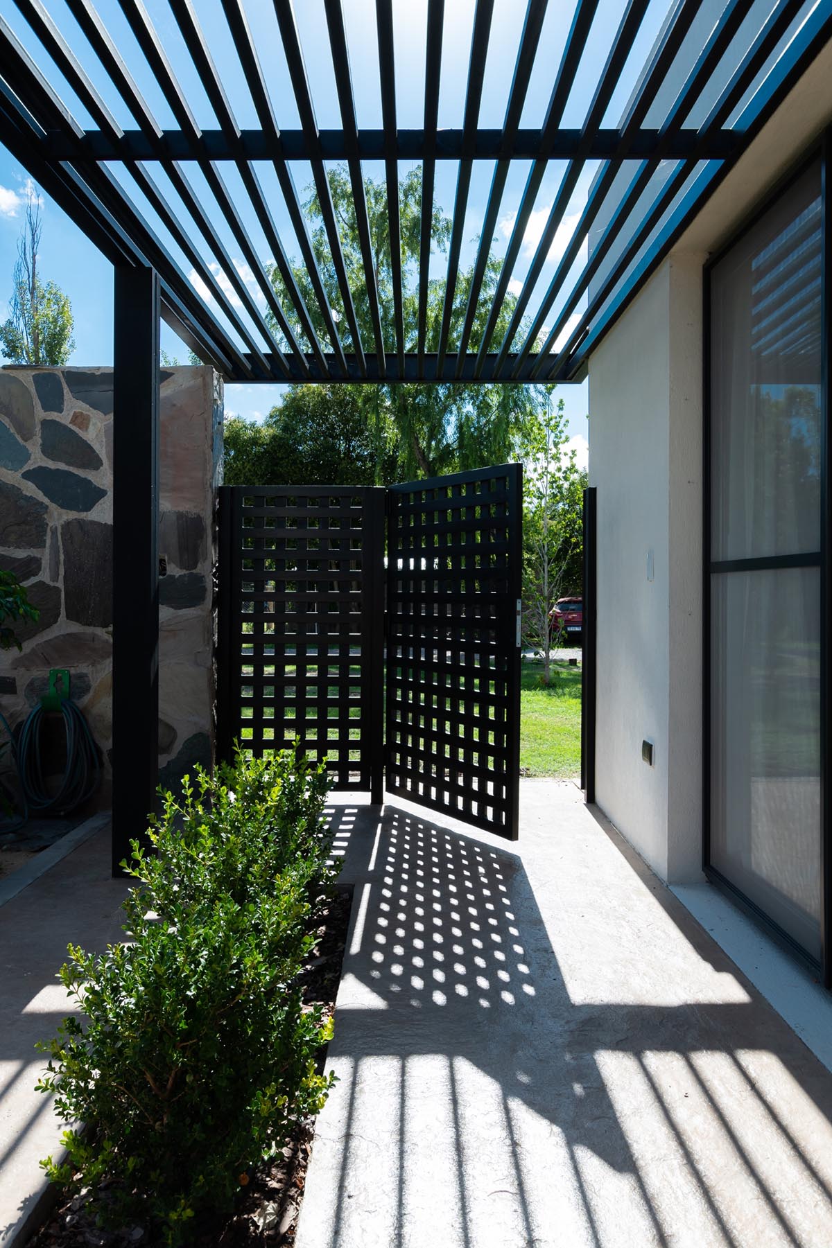 FLV Arquitectura completes GD House in Córdoba, Argentina