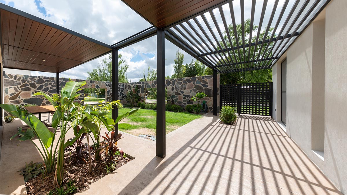 FLV Arquitectura completes GD House in Córdoba, Argentina