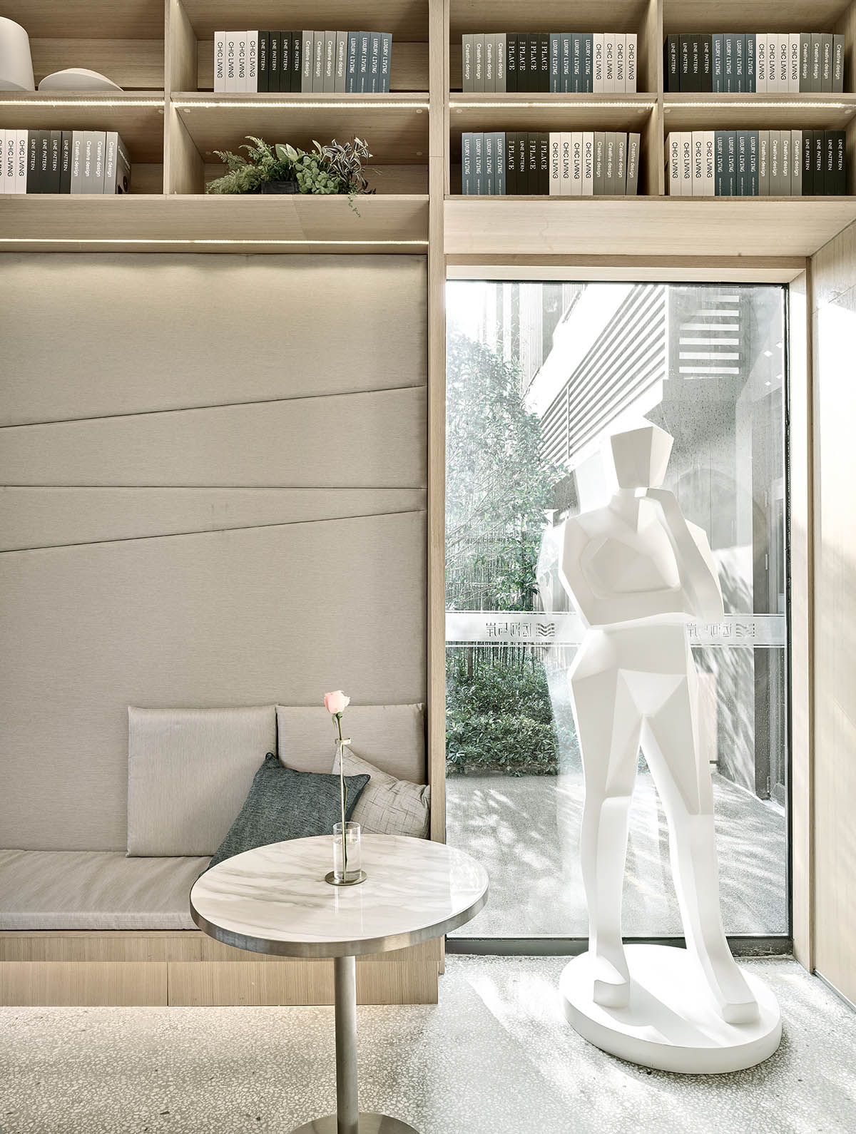 GFD creates light and amphi-theatre like interior for an experience center in China