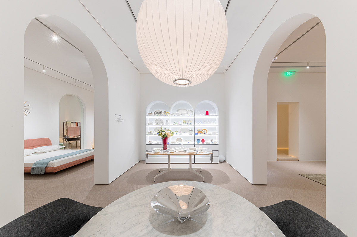 Peng & Partners designs showroom with continuous arches and themed spaces in Guangzhou