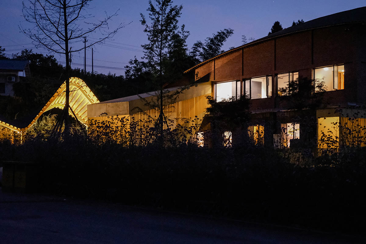 Archermit transforms former veterinary station into an agricultural talent center in Anyu, China 