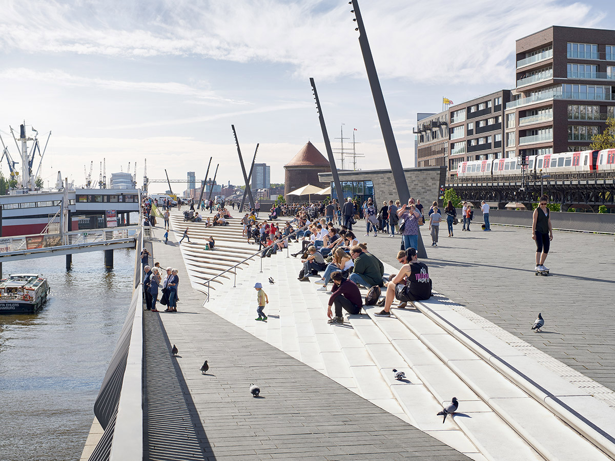 Zaha Hadid Architects completes amphitheatre-like promenade against Niederhafen’s floods