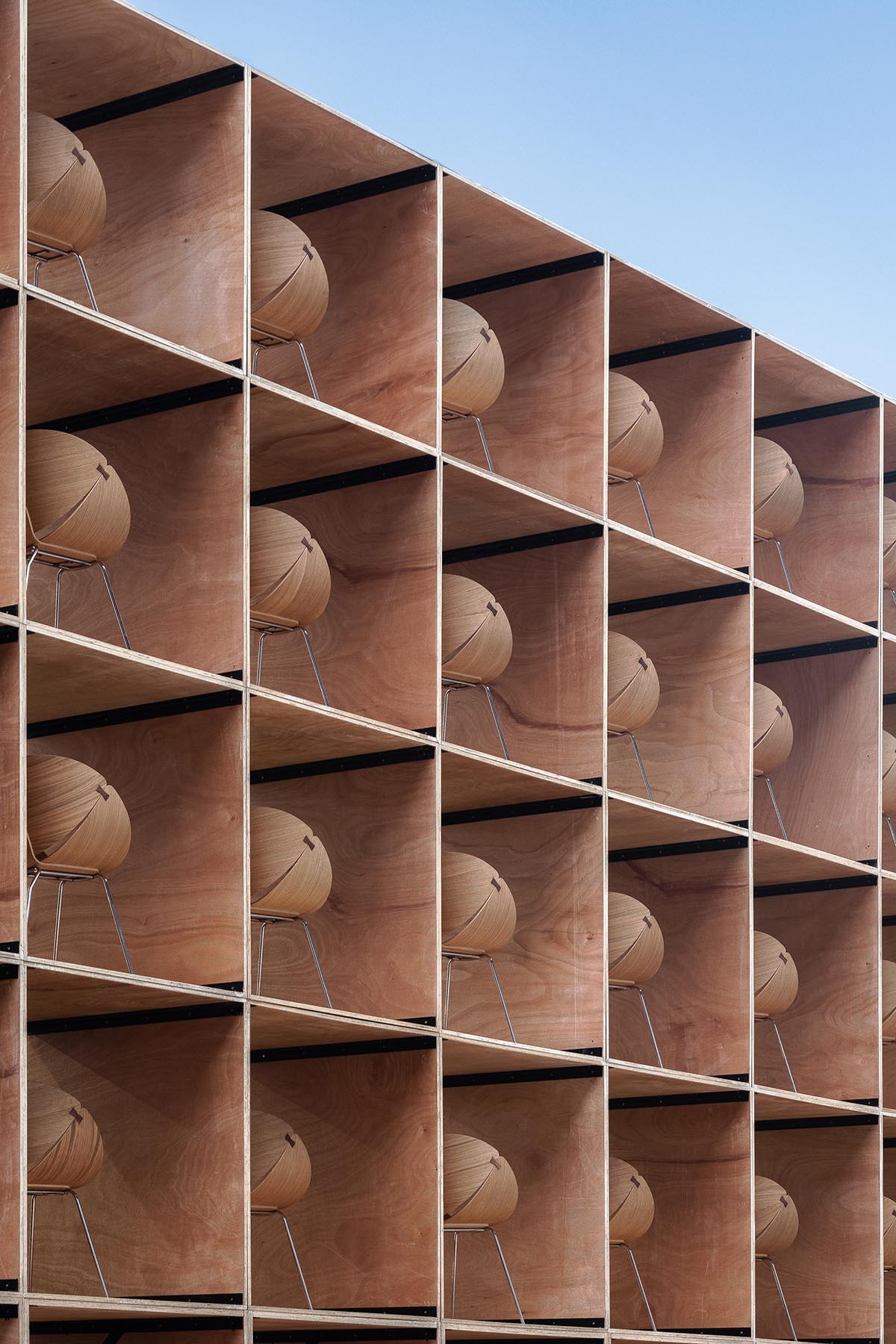 Rooi Design and Research built furniture pavilion that can be recycled endlessly in any place