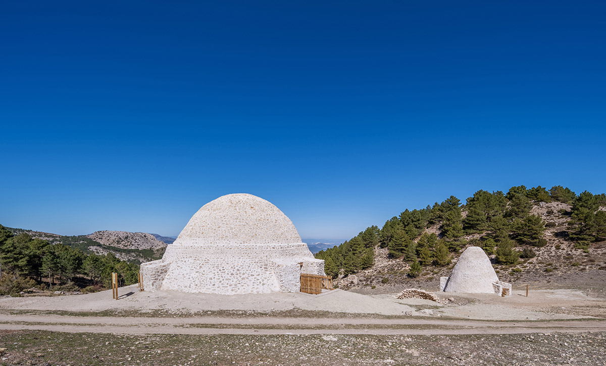 Ecoproyecta restores two snow wells to its original state in Sierra Espuña