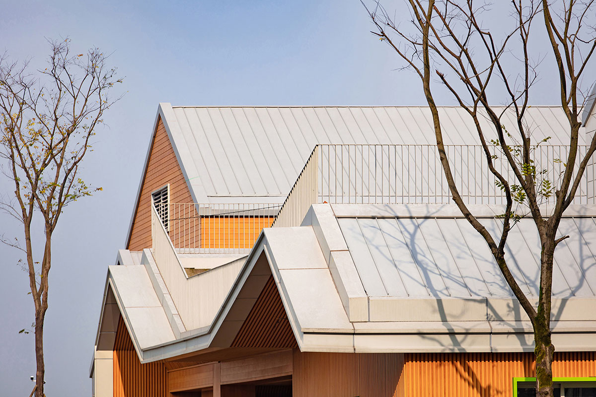 Init Design Office creates a village-like paradise for children in Chongqing, China