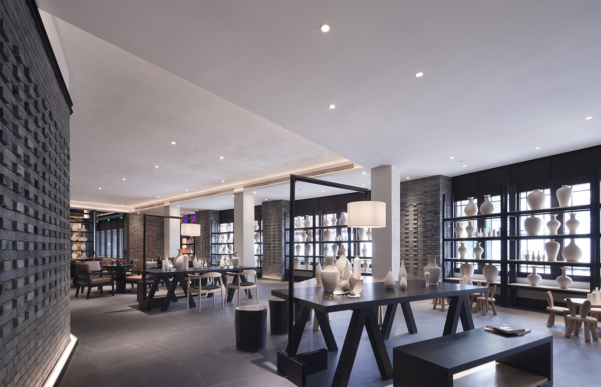 Co-Direction Design Finished a Pottery and Colored Glaze Workshop in a Historical Town in China