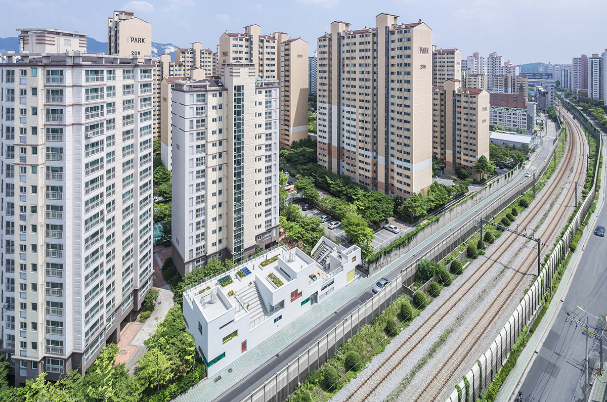 IROJE KHM Architects completed tetris-looking Nursery in South Korea