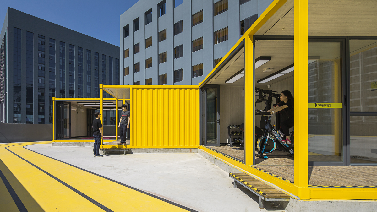 officePROJECT built alternative community center on rooftop of an existing building in Shenzhen