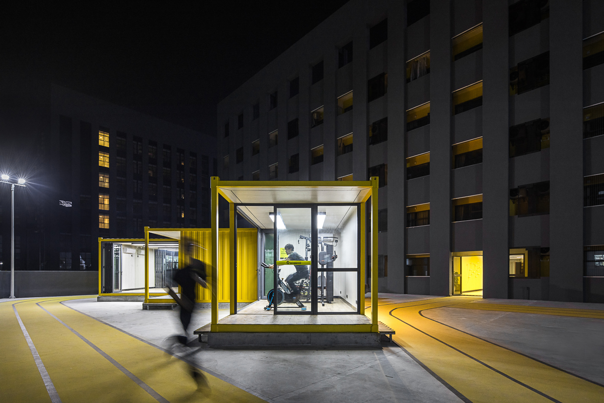 officePROJECT built alternative community center on rooftop of an existing building in Shenzhen