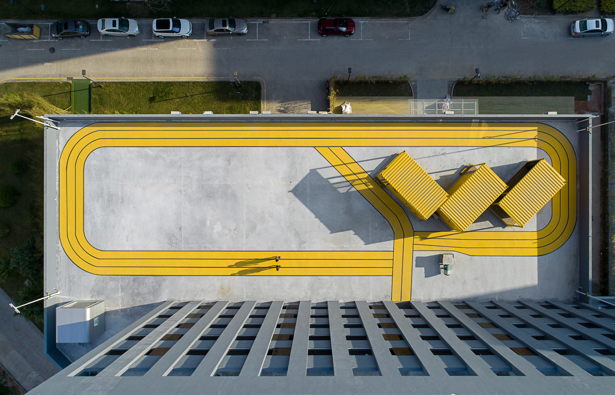 officePROJECT built alternative community center on rooftop of an existing building in Shenzhen
