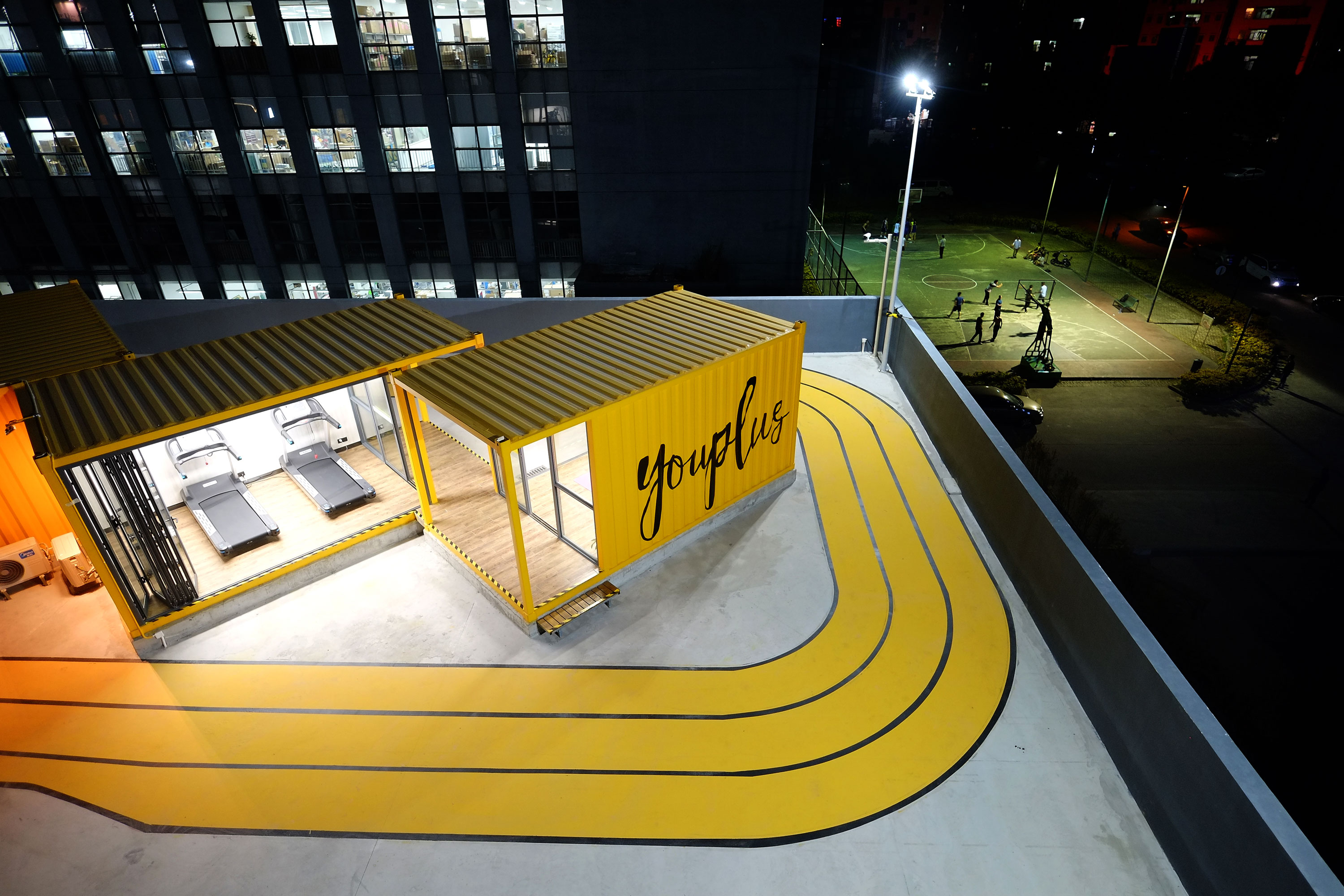 officePROJECT built alternative community center on rooftop of an existing building in Shenzhen