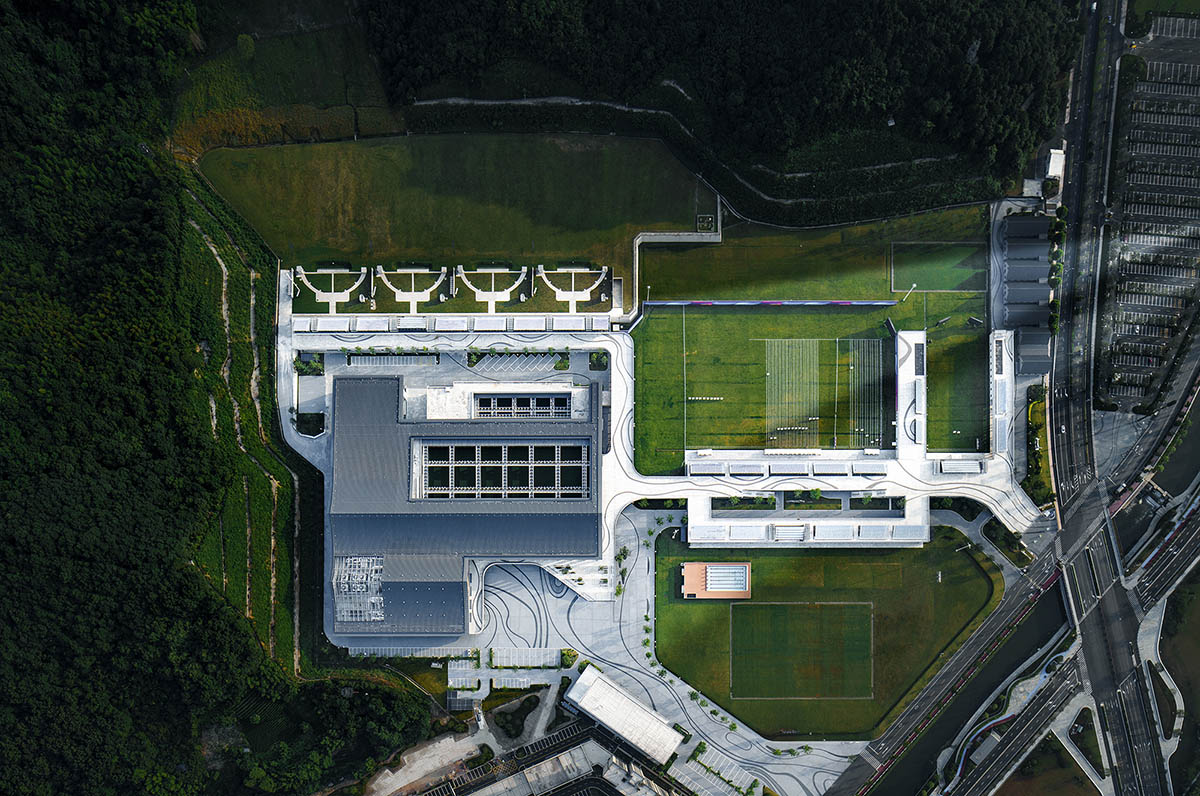 UAD creates natural scenery by using over 37,000 unit modules on façade of sports center in Hangzhou