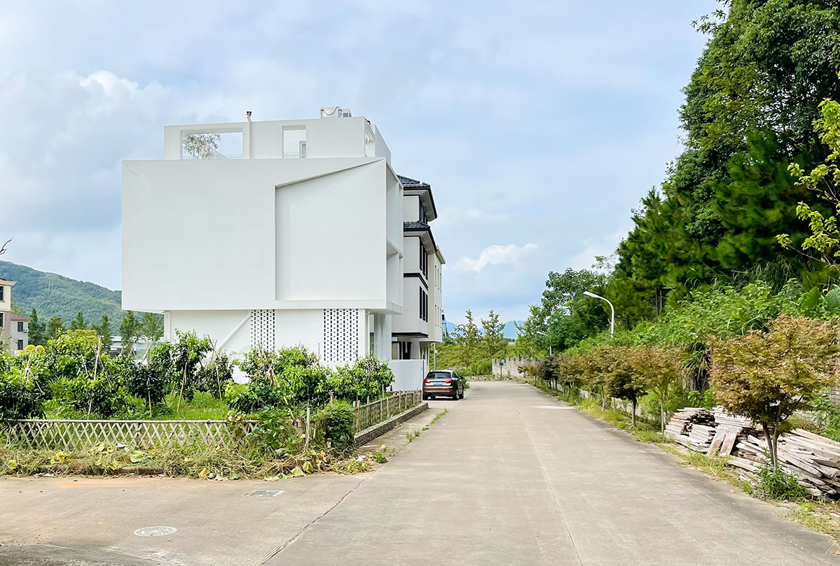 LQS Architects built boutique hotel featuring three-dimensional cut in Zhejiang Province