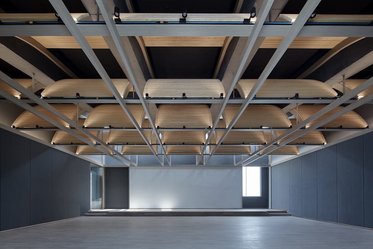 Fenghemuchen designed a club that expresses Beijing dwellers’ desire of a simple and slow lifestyle