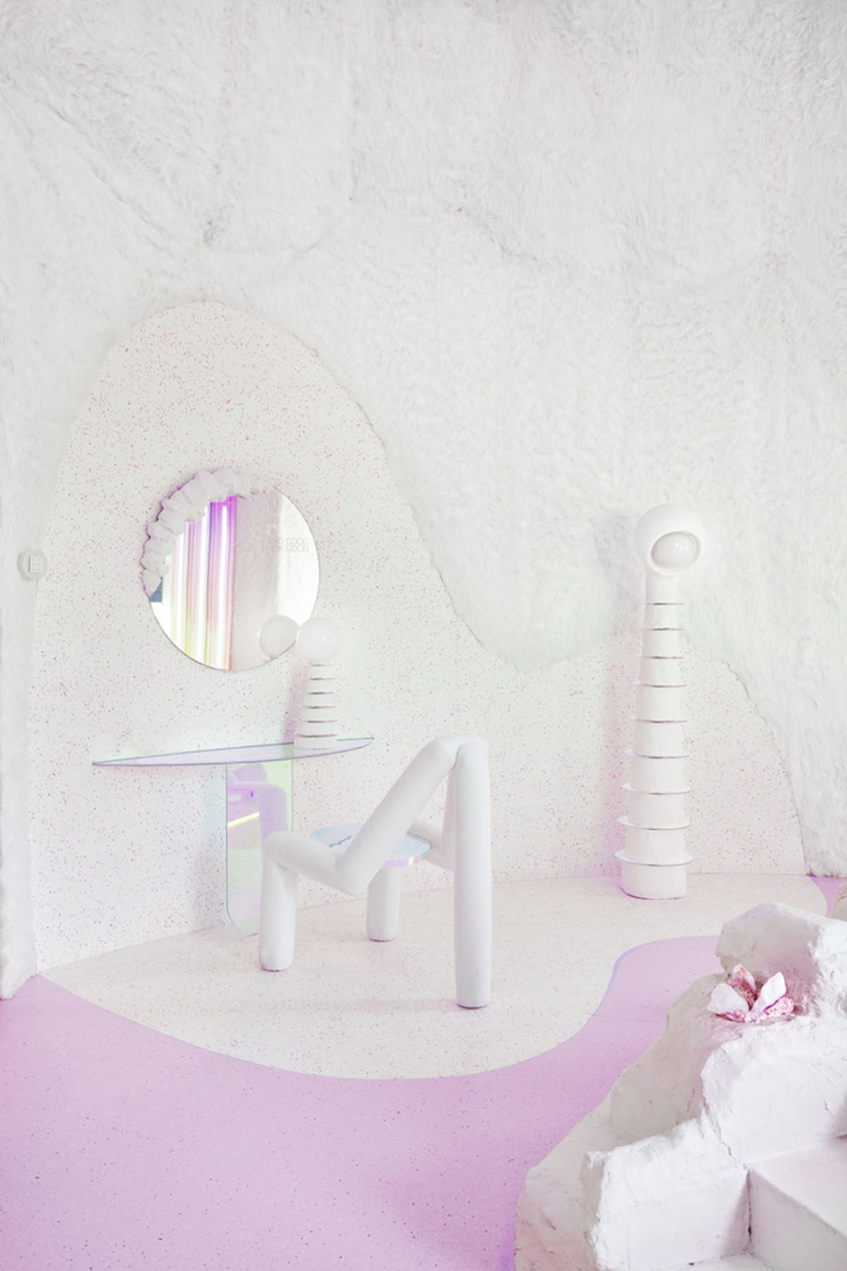 Patricia Bustos Studio creates fully pinkish utopian interior for Metanoia Installation in Madrid