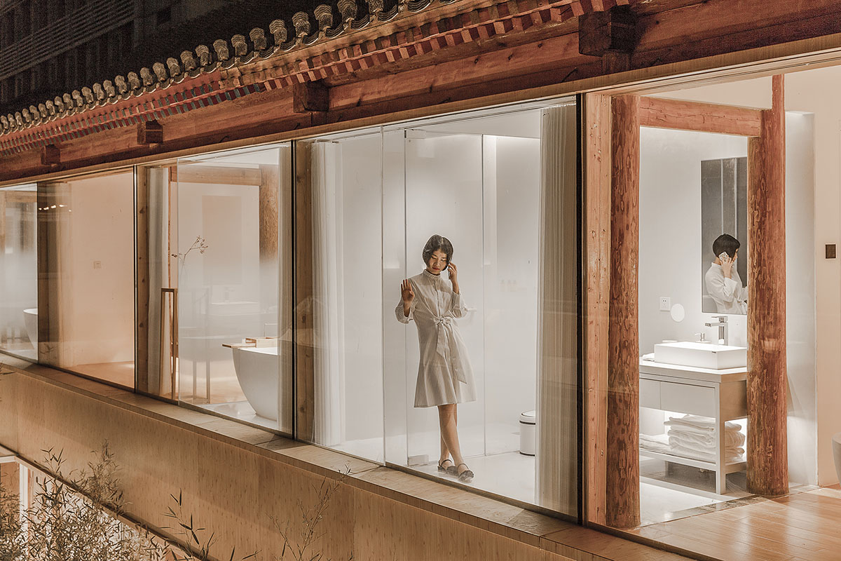 Archstudio converts Hutong's traditional commercial block into residences by 