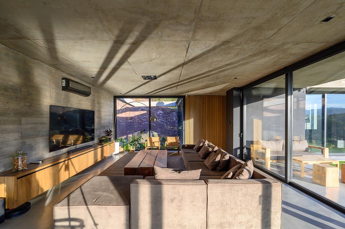Arpon Arquitectura completes CR House in Argentina 