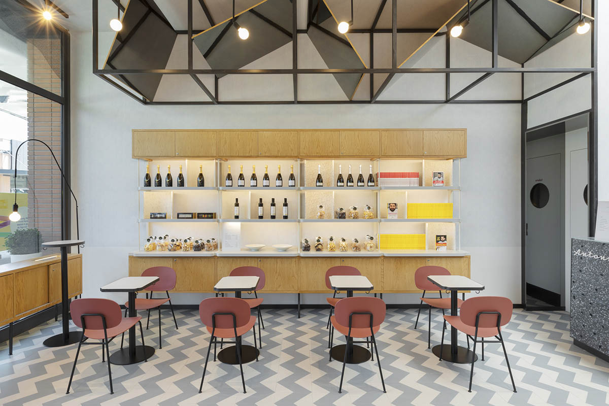 lamatilde completes new restaurant for street food with colourful interior in Italy