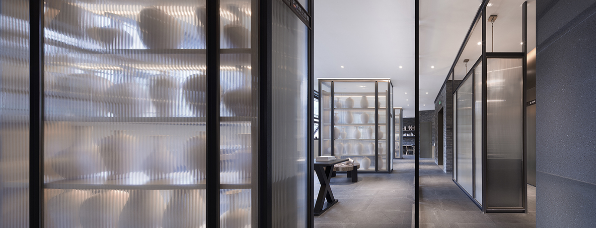 Co-Direction Design Finished a Pottery and Colored Glaze Workshop in a Historical Town in China