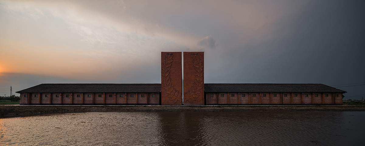 Roarc Renew repurposes old granaries as an art centre with flowing brick corridors in Jiaxing, China