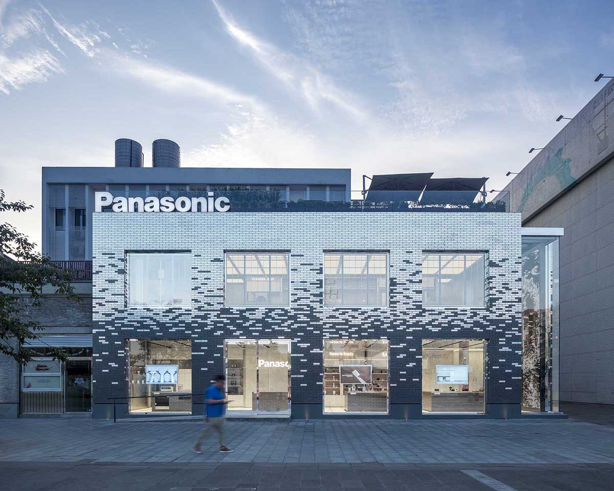 Say Architects designs Panasonic flagship store with hand-plated silver bricks in Hangzhou