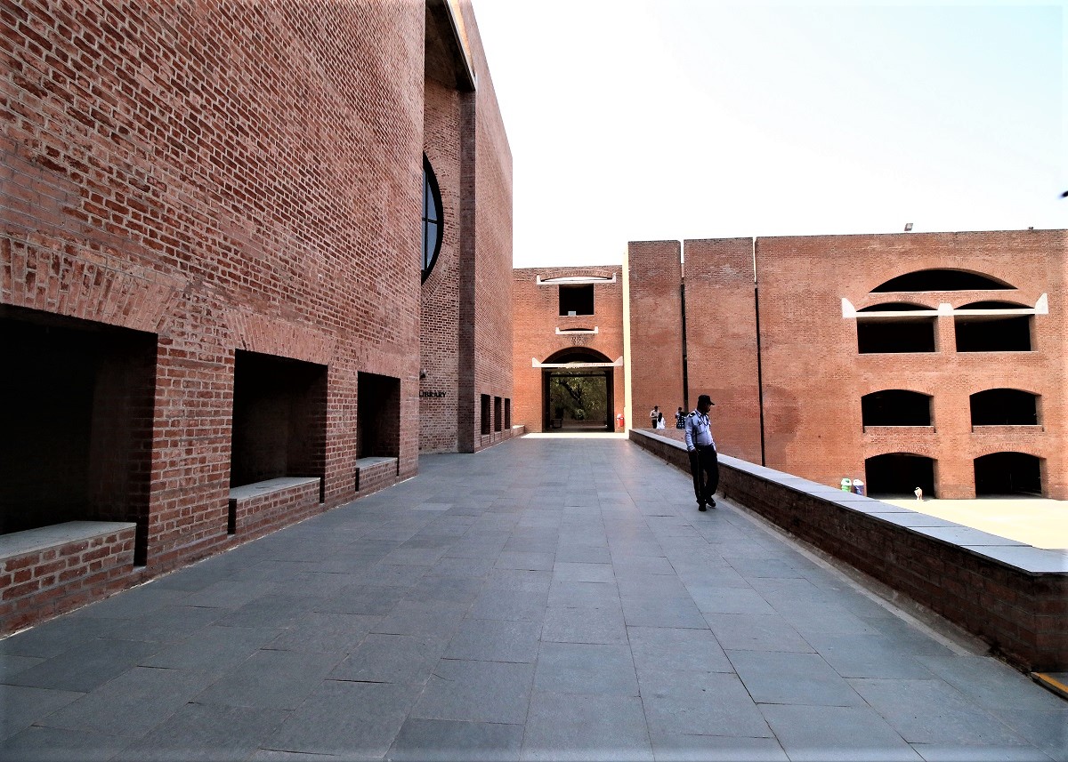 Louis Kahn’s IIM Ahmedabad: SNK Completes Restoration & Upgradation Of Vikram Sarabhai Library