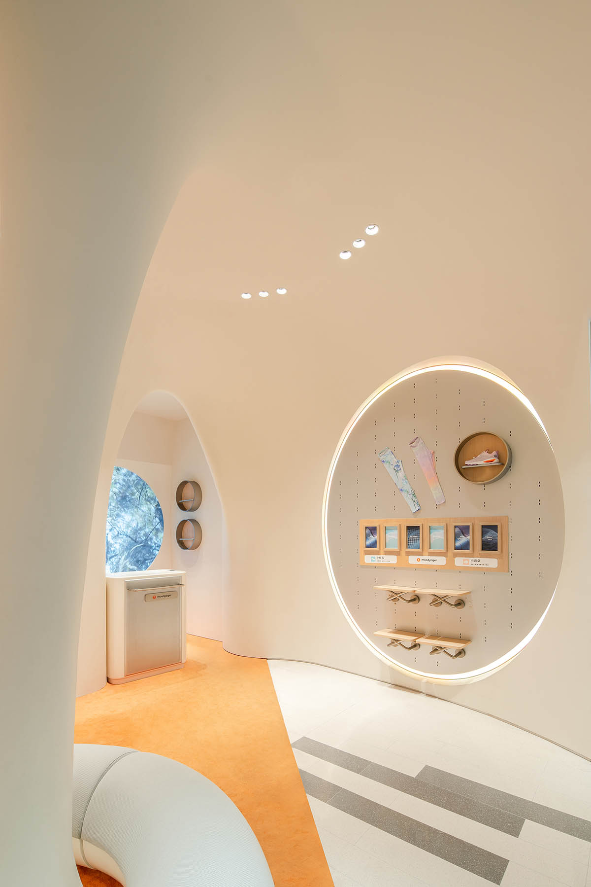 Sò Studio merges educational games with spatial design for a sports brand in Shanghai 