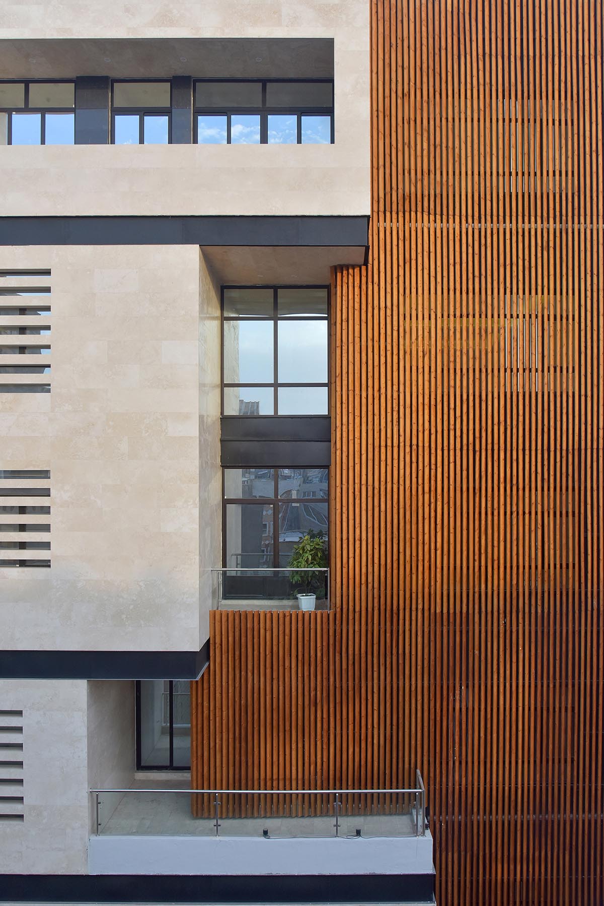 Limitations and Creativity in Designing Building Facades in Iran