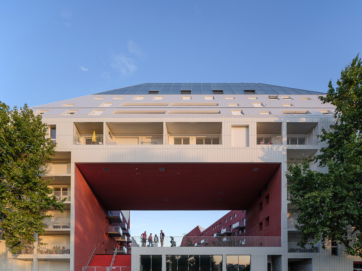 MVRDV completes Ilot Queyries residential complex in Bordeaux