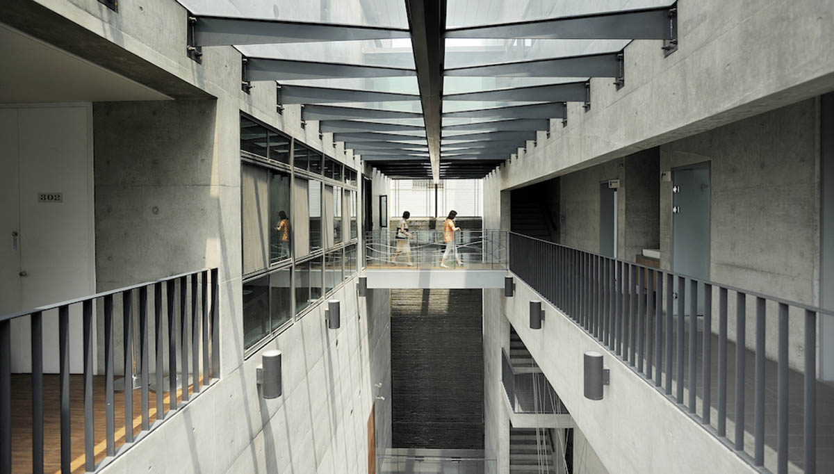 A Noah Ark on the Roof - The Light of Christ Salvation Church by AMBi Studio