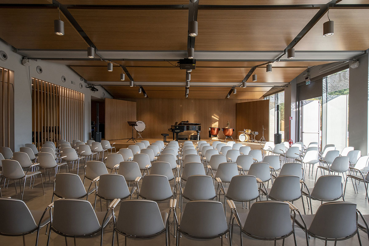 Alvisi Kirimoto and Andrea Bocelli Foundation reveal perforated Camerino Academy of Music in Italy