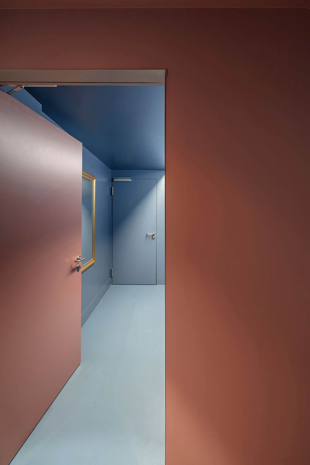 FDR Studio completes Parterre One Restaurant in pastel tones in the heart of Basel