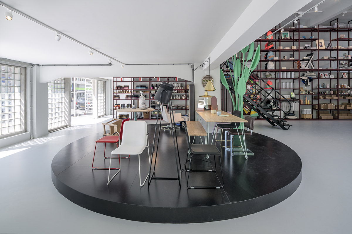 MVRDV renovates Rotterdam’s Groos store with mellow colored fixtures
