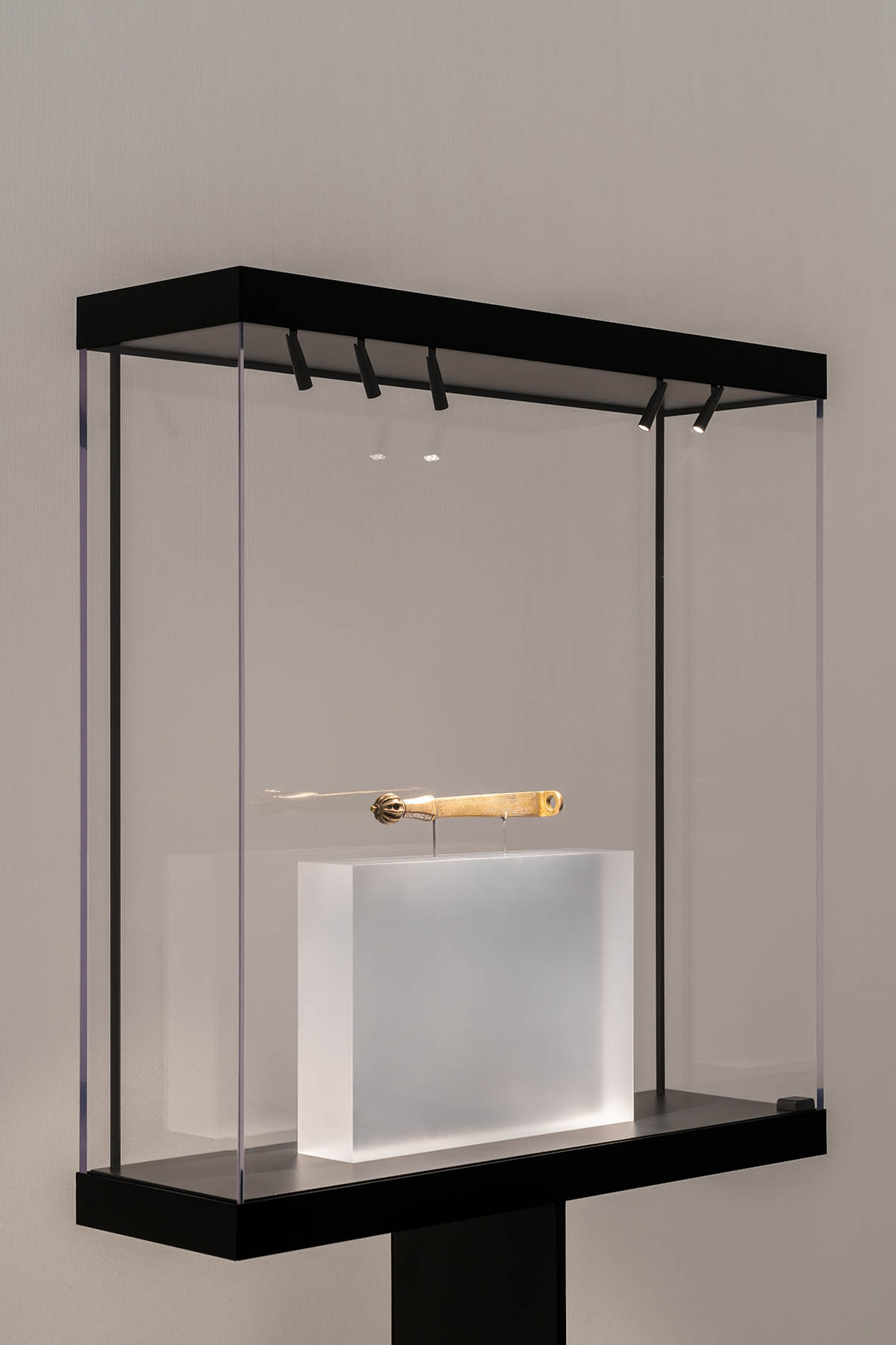 OMA creates scenography with monumental archetypal elements for the Islamic Arts Biennale