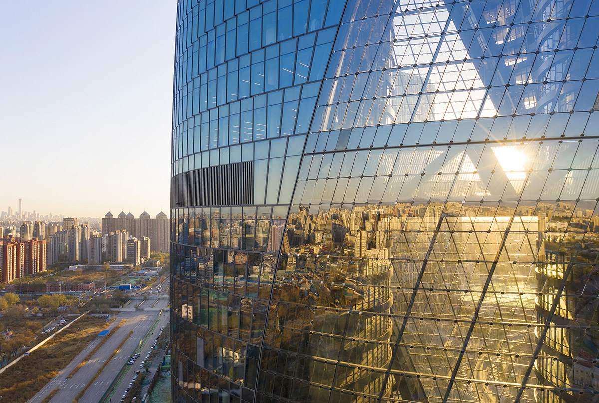 Zaha Hadid Architects completes Leeza SOHO with the world’s tallest atrium in Beijing