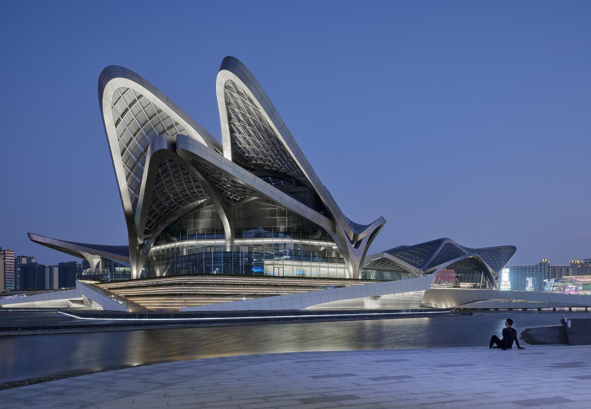 Zaha Hadid Architects completes Zhuhai Jinwan Civic Art Centre in China