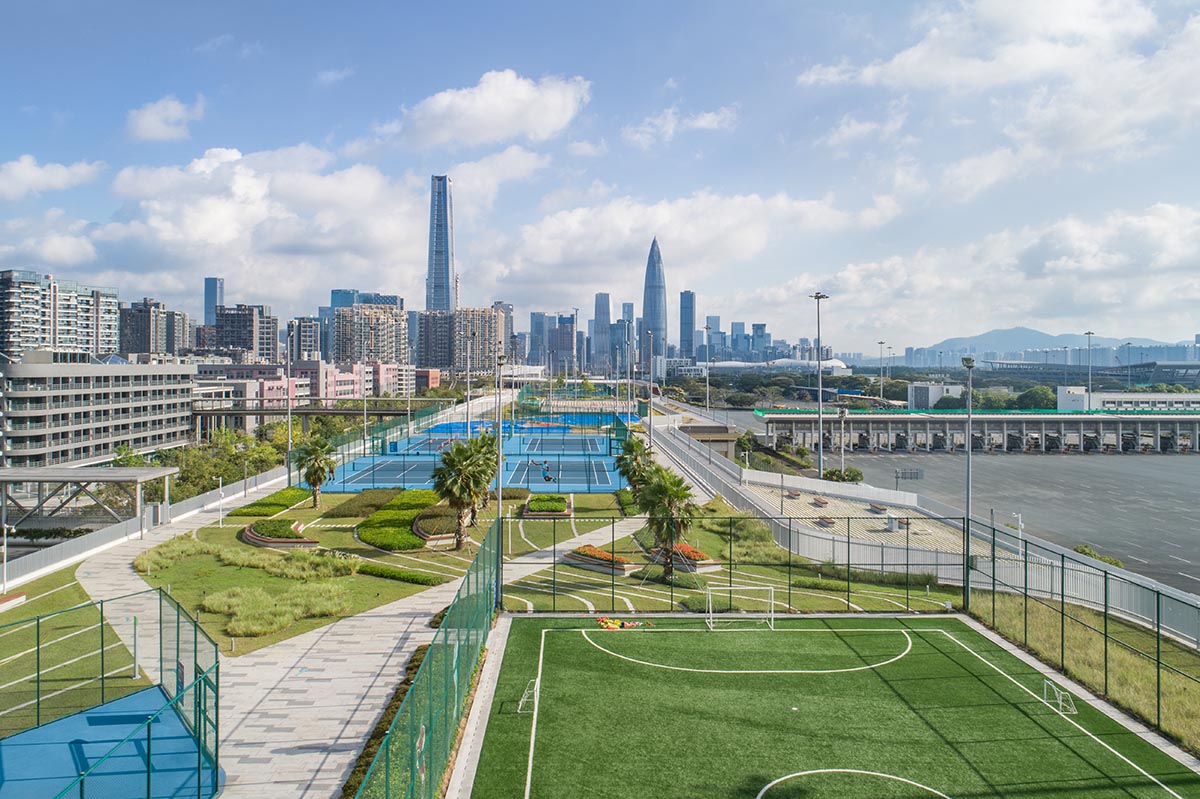 Crossboundaries converts old unused rooftop into a 1.2-km Crossboundaries converts old unused rooftop into a 1.2-km
