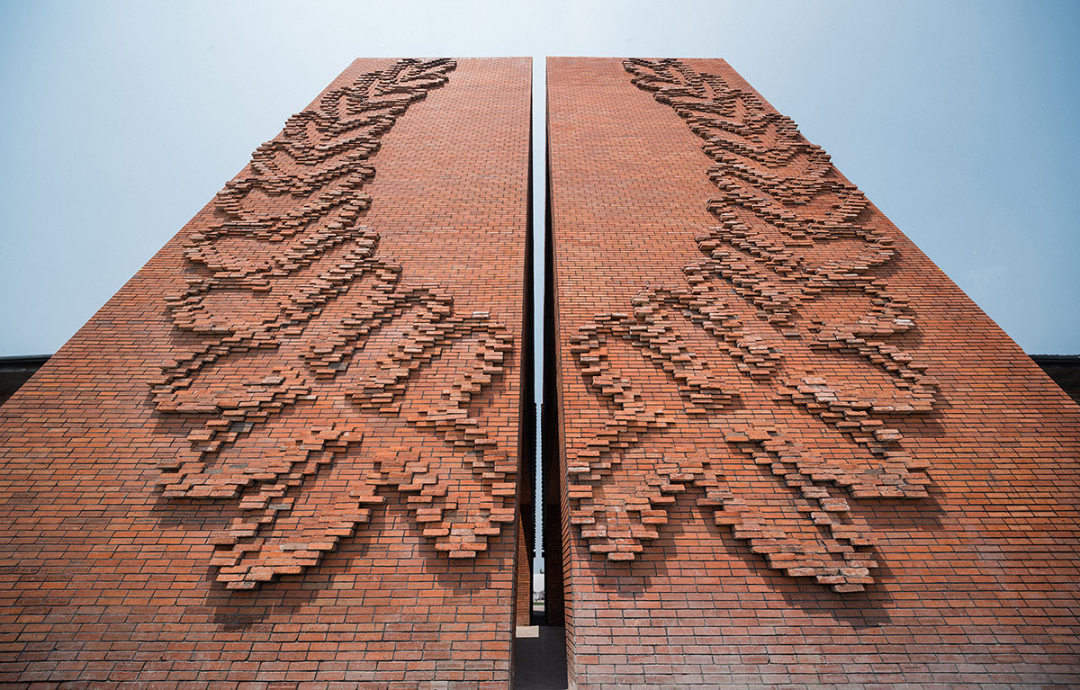Roarc Renew repurposes old granaries as an art centre with flowing brick corridors in Jiaxing, China