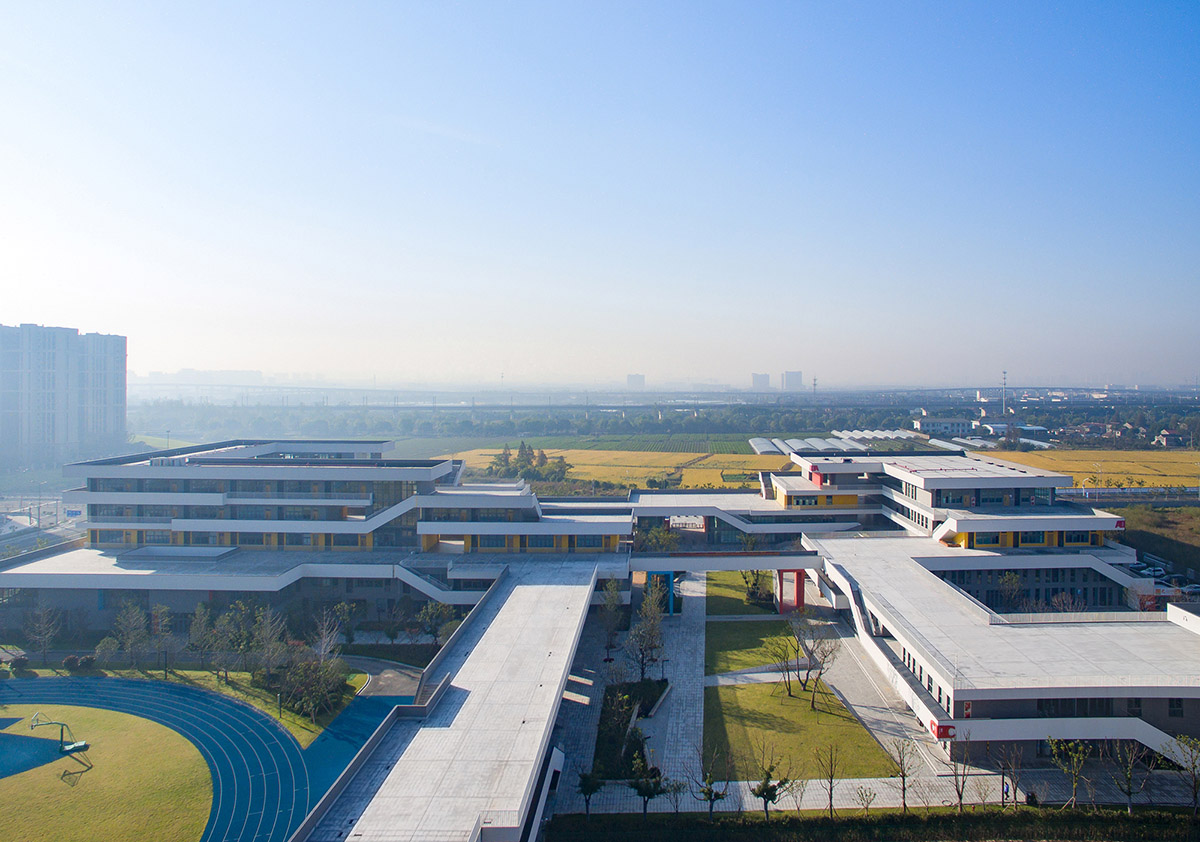 DC Alliance completes Ningbo Hanvos School in China