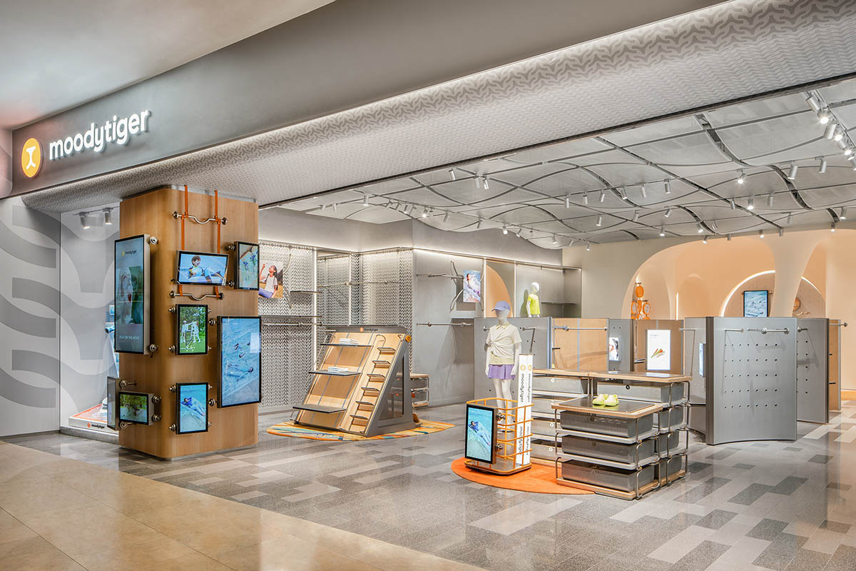 Sò Studio merges educational games with spatial design for a sports brand in Shanghai 