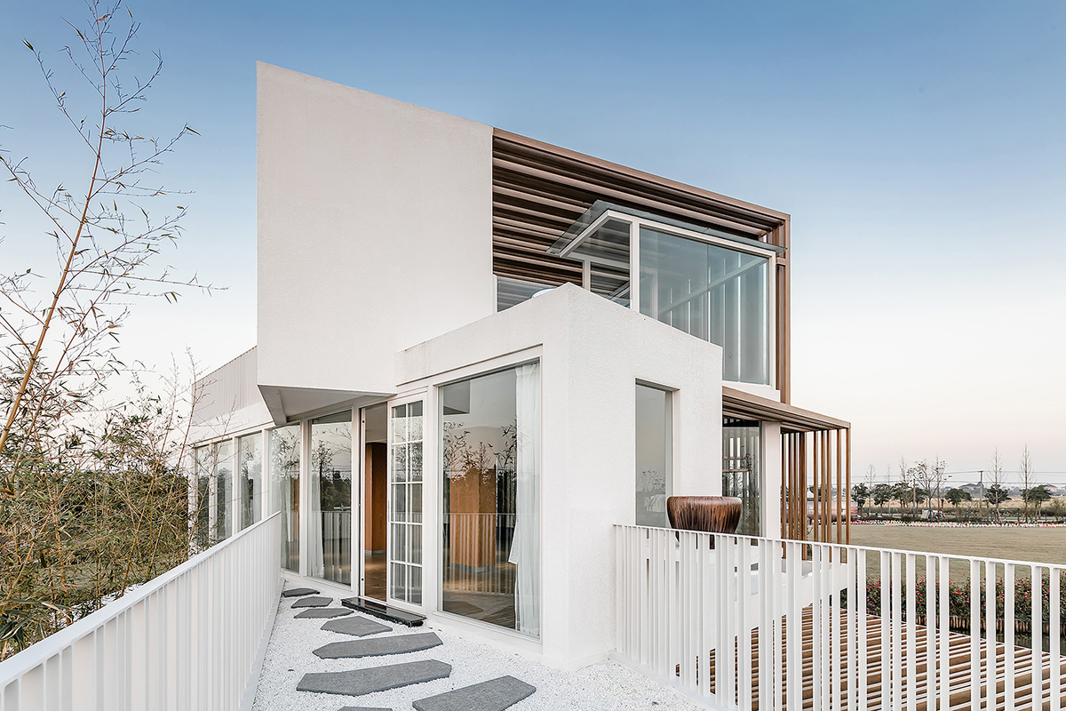 Yiduan Shanghai Interior Design Built Staggered Spaces Derived From Containers