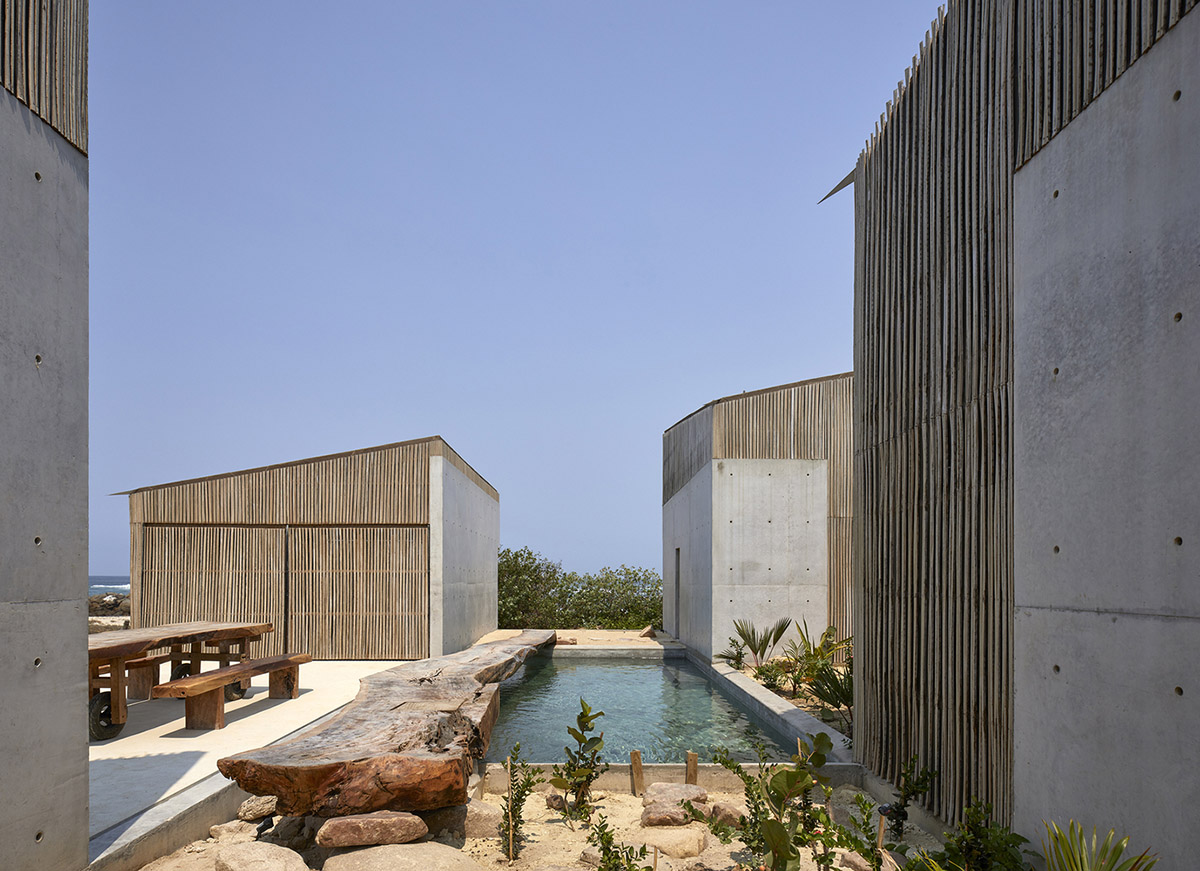 Four concrete and wooden volumes form Casa Naila paying tribute to Oaxaca’s rural architecture